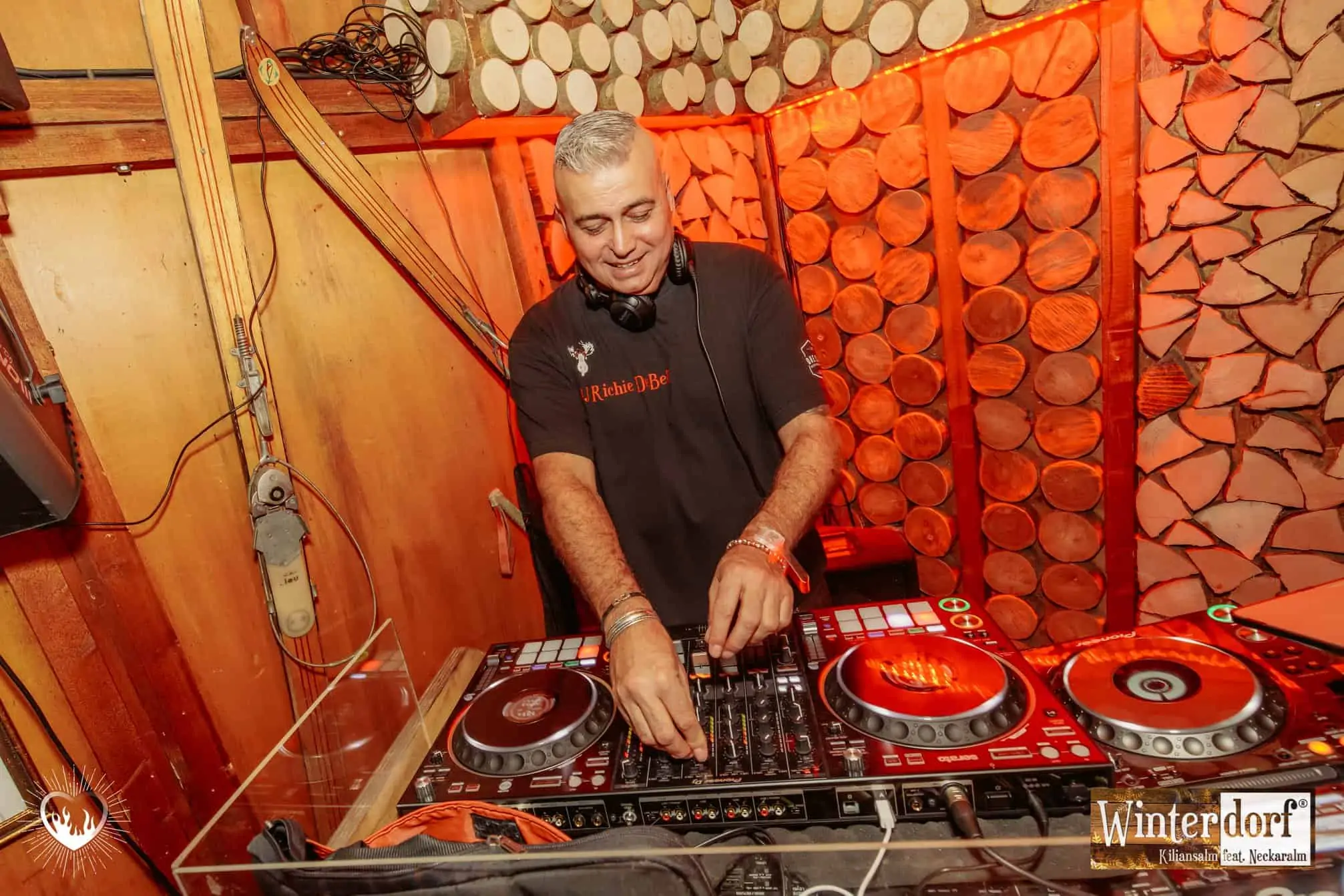 rich Live-Musik als Rahmenprogramm im Winterdorf Heilbronn